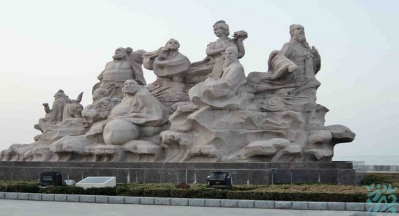 ��˵�е�����������ݺ�������ɽ��Դ���ڴ������к�����¥֮ʤ���Թű���Ϊ���ɸ�֮���������ɹ㳡